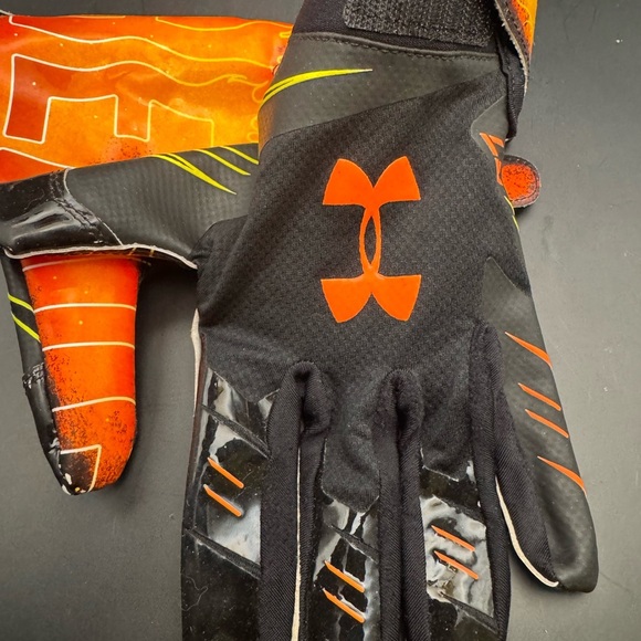 Under Armour UA F7 Men’s Football Gloves w/Gluegrip Size LG Limited Edition- EUC - Picture 8 of 13